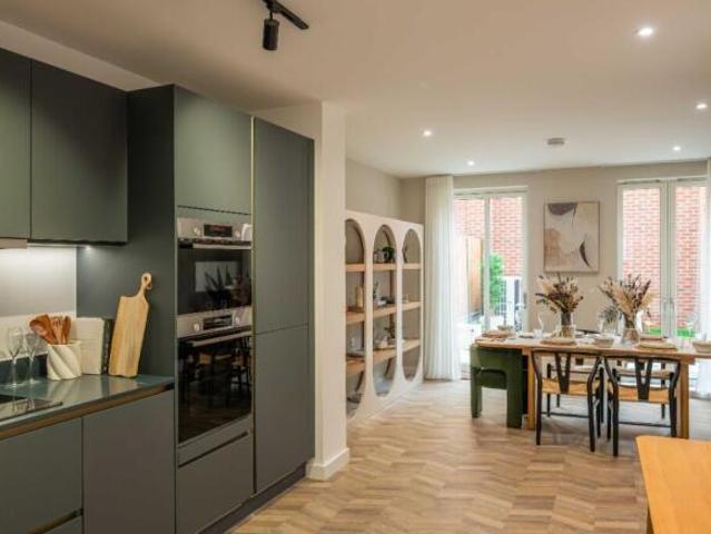 Cottage for sale in Woolwich, Greater London