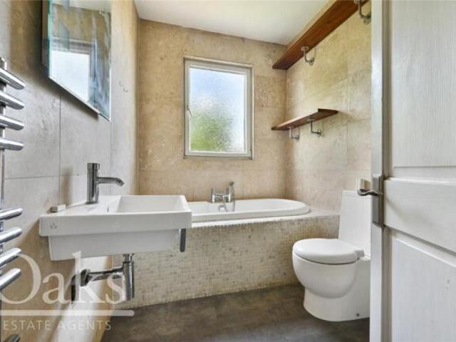 Cottage for sale in London Borough of Croydon, South Norwood