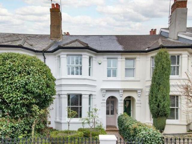 House for sale in Broadwater Down, Sandown Park