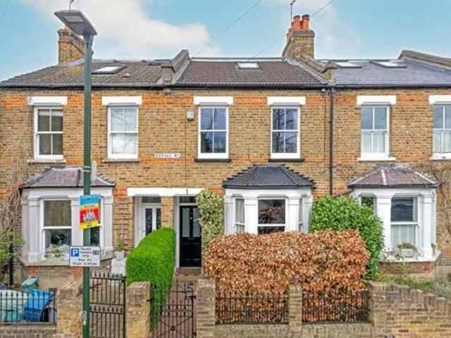 House for sale in Twickenham, Greater London