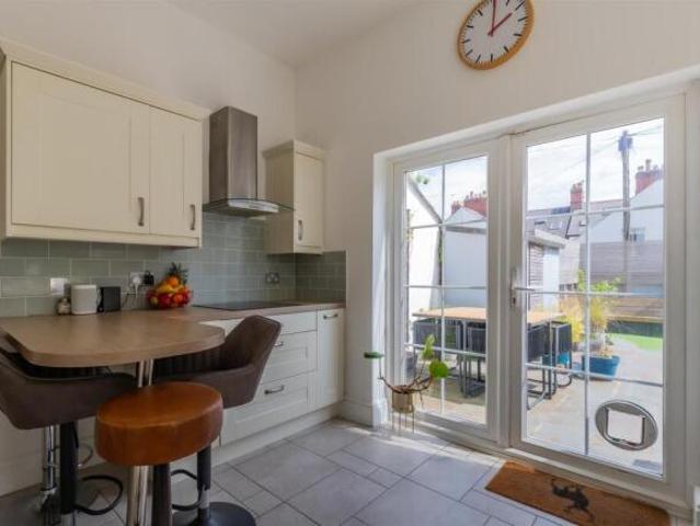 Cottage for sale in Roath, Wales