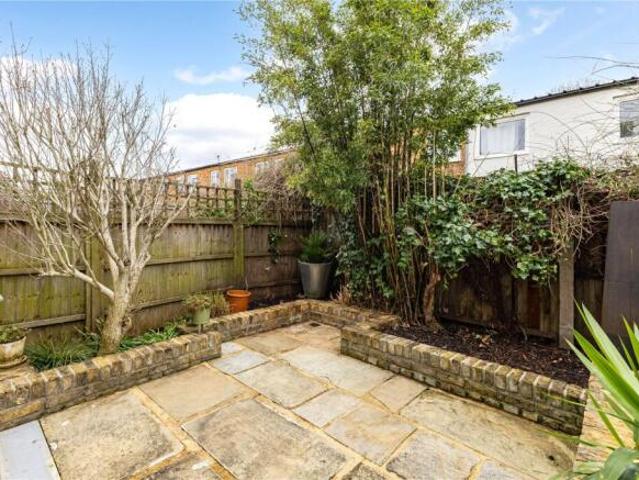 Cottage for sale in Wandsworth, Greater London