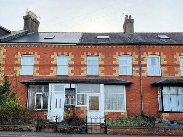 House for sale in Tywyn, Wales