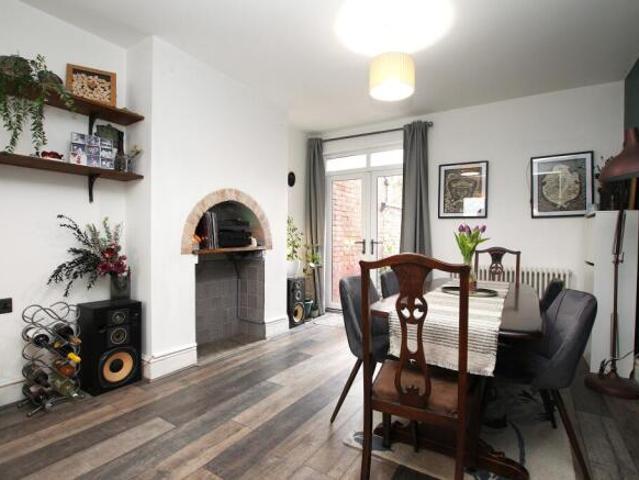 Cottage for sale in Brayford, Lincolnshire