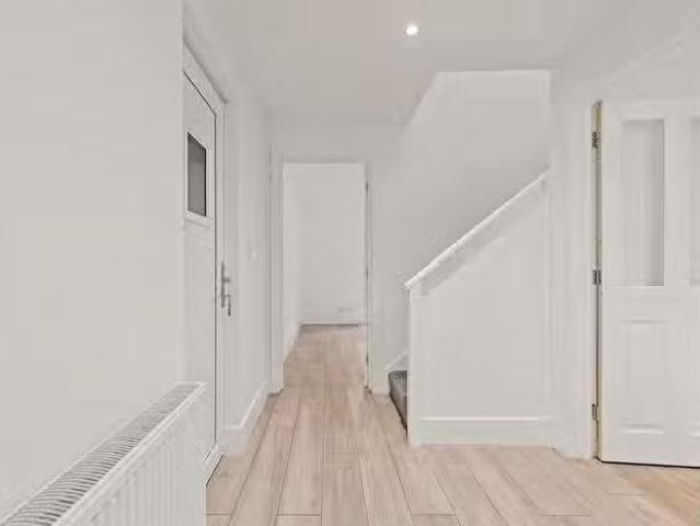 House for sale in Devonside