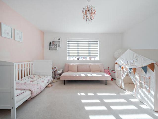 Cottage for sale in Purton, Wiltshire
