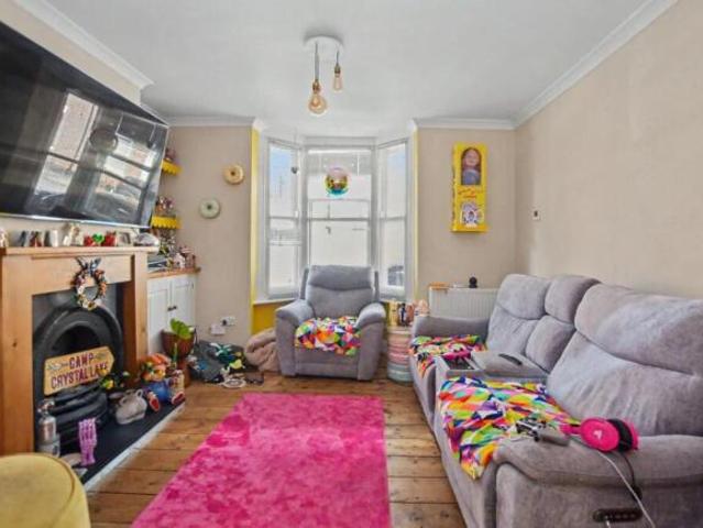 Cottage for sale in Northampton, Northamptonshire