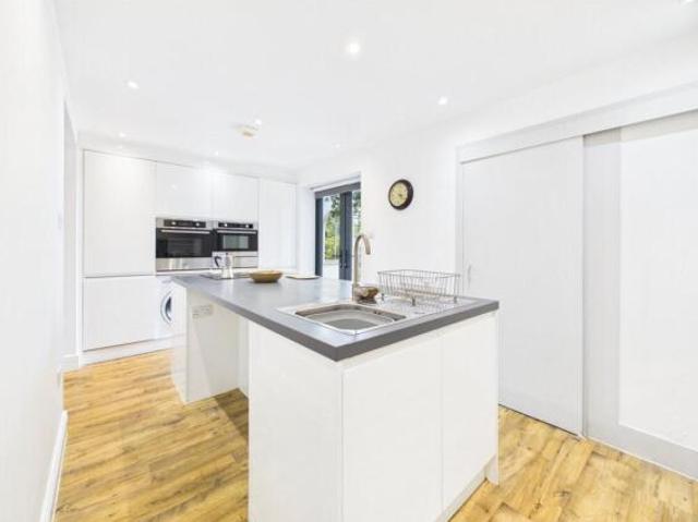 Cottage for sale in Ewens Farm, Golden Valley