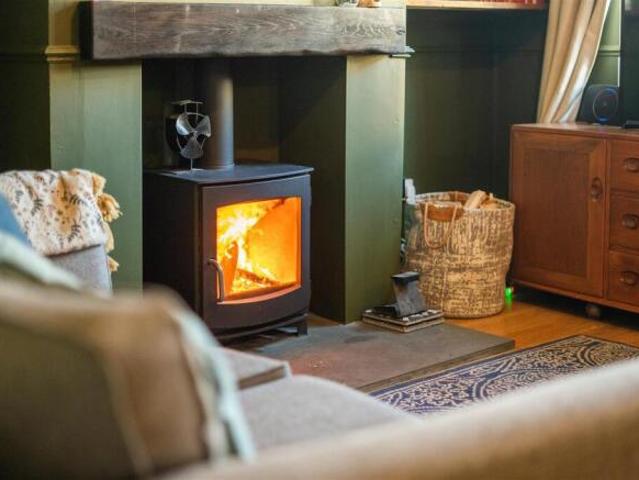 Cottage for sale in Lower Walkley, Walkley