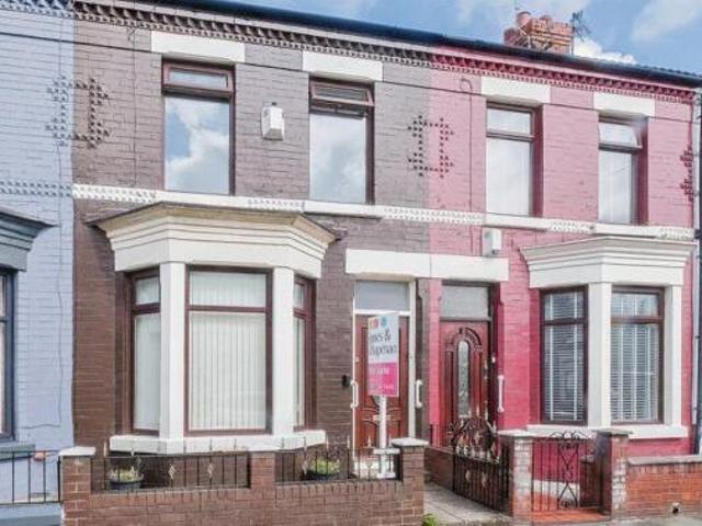 House for sale in Calderstones