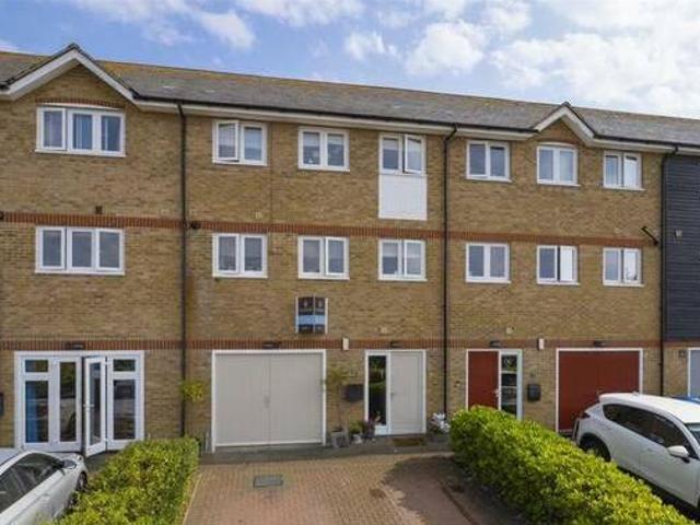 House for rent in Lyons, Greater London