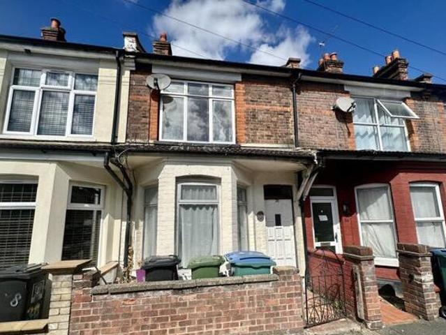 House for sale in Holywell Estate, North Watford