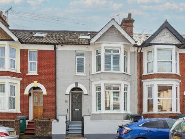 House for sale in North Watford, Watford