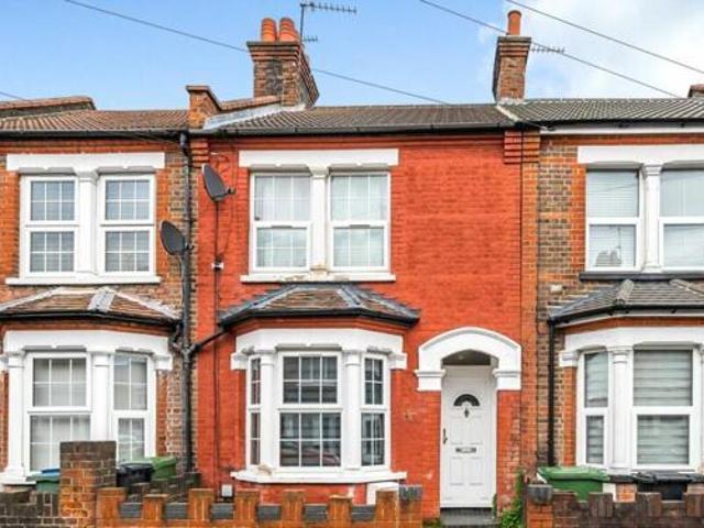 House for sale in Holywell Estate, North Watford