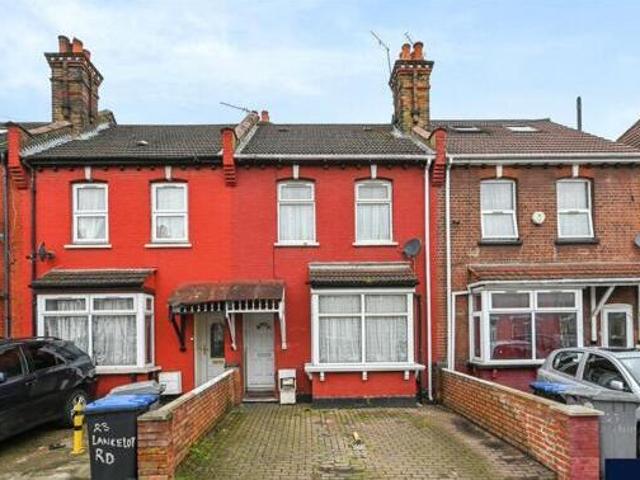 House for sale in Wembley, Greater London