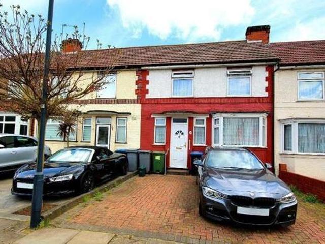 House for sale in Wembley, Greater London