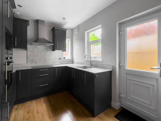 Cottage for sale in Hoole, Two Mills