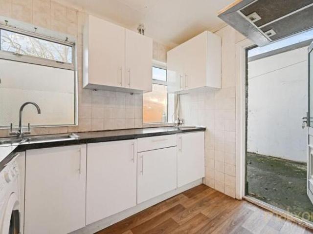 Property for sale in London Borough of Merton, Mitcham