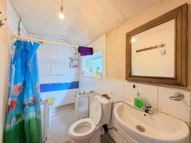 Cottage for sale in Humberstone, Leicester