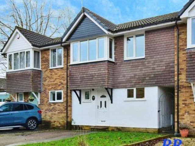 House for sale in Colshaw Farm, Wilmslow