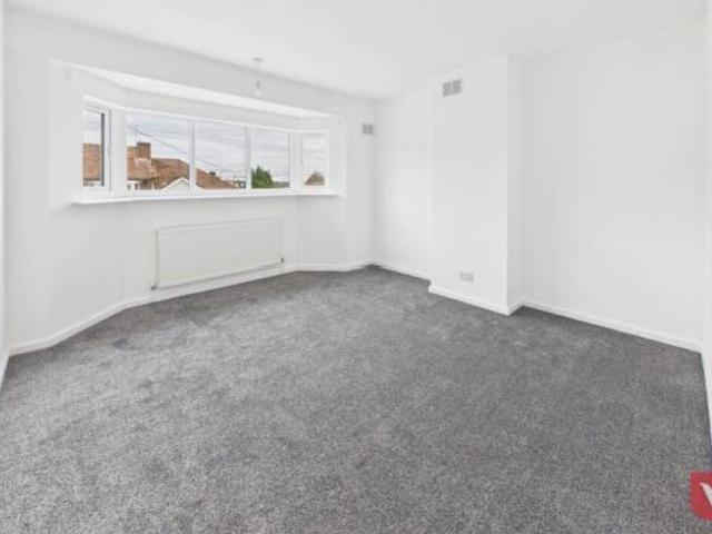 Cottage for sale in Farley Hill, Luton