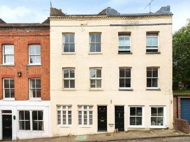 House for sale in The Close, Hampshire