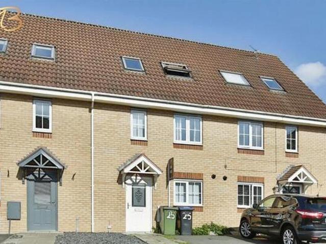 House for sale in Wingate