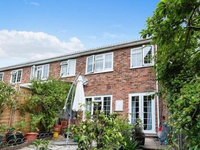 House for sale in Mount Hermon, Woking