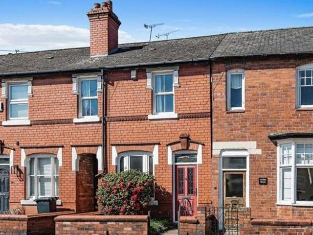 House for sale in Stourbridge, West Midlands