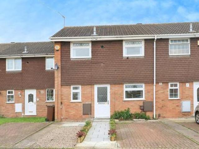 House for sale in Aldersley, West Midlands