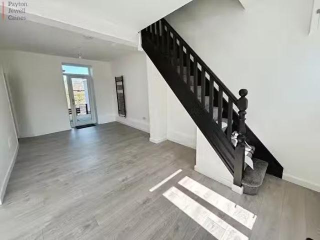 House for sale in Taibach
