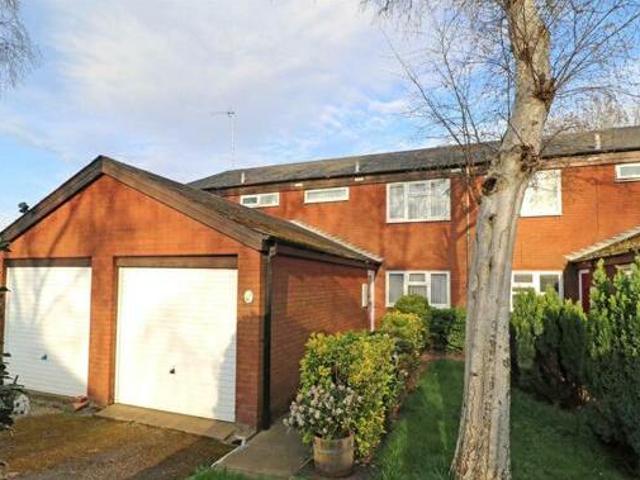 House for sale in Woodloes Park, Warwick