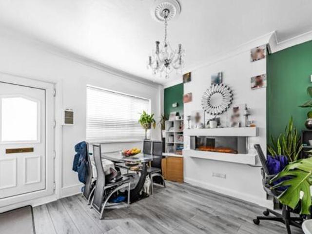 House for sale in Costhorpe, East Midlands