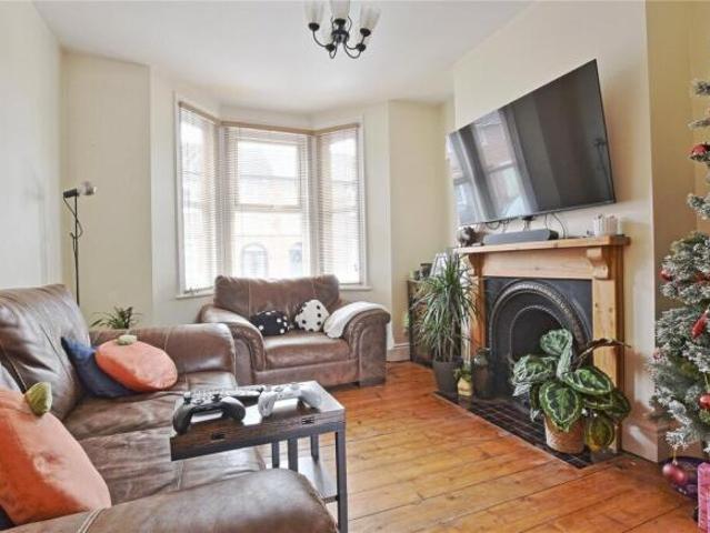 Cottage for sale in Northampton, Northamptonshire