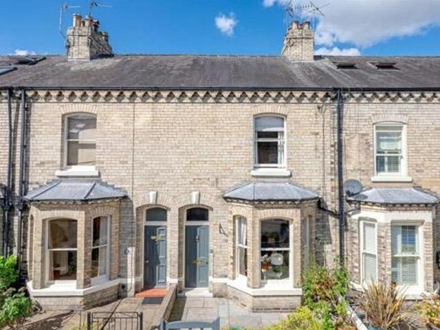House for sale in High Field, York