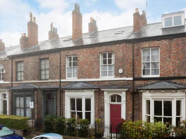 House for sale in High Field, York