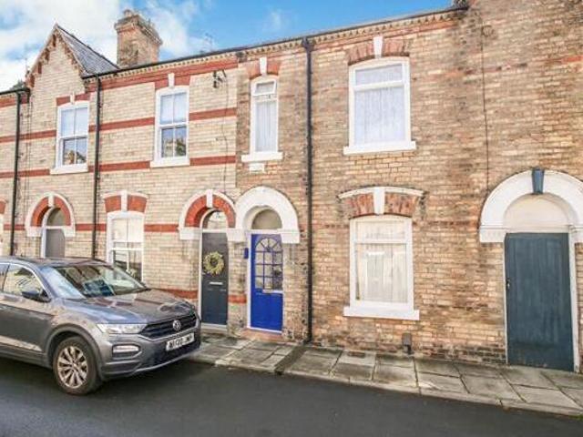 House for sale in High Field, York