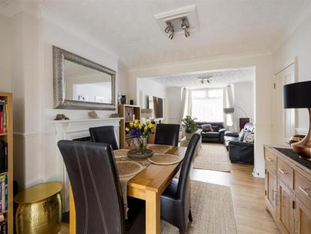 Cottage for sale in Chingford, Greater London