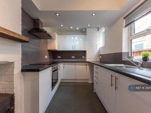 House for rent in New Town, Alverton