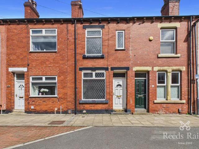 House for rent in Cutsyke, Castleford