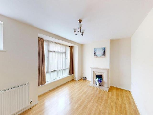House for rent in Becontree, Greater London
