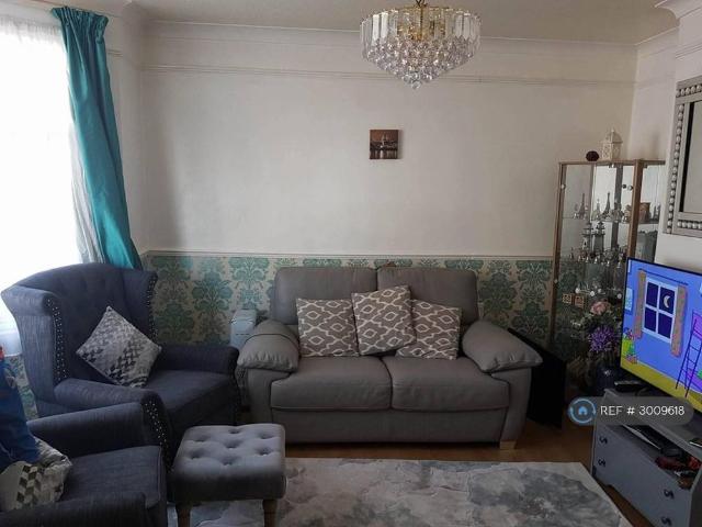 House for rent in Brompton, Gillingham