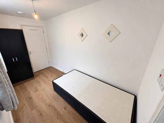 House for rent in Spring Park, Luton