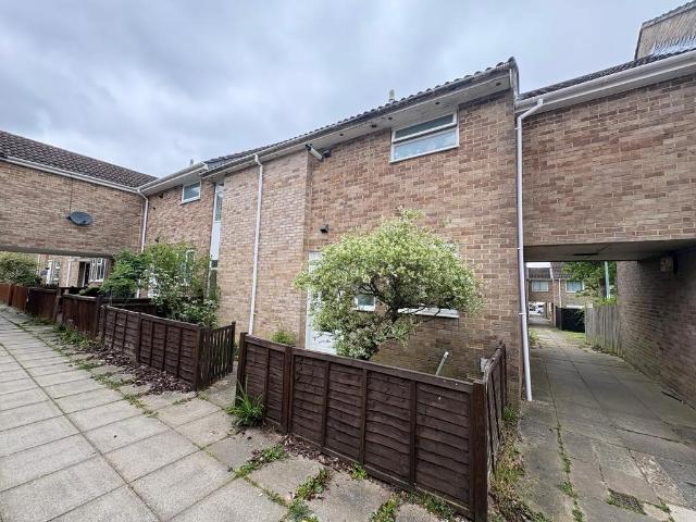 House for rent in Walworth Business Park, Barton Stacey