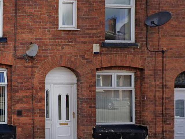 House for rent in Lees, Oldham