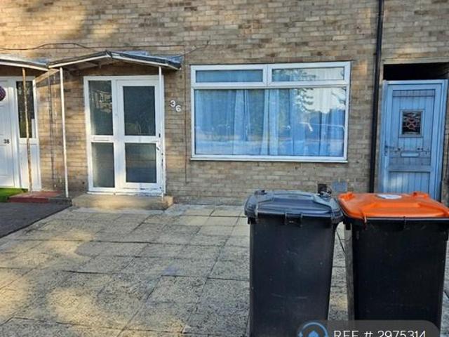 House for rent in Houghton Regis, Bedfordshire