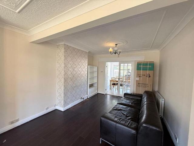 House for rent in Lane, Greater London