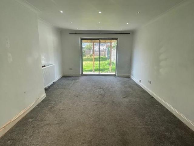 House for rent in Little Heath, Greater London