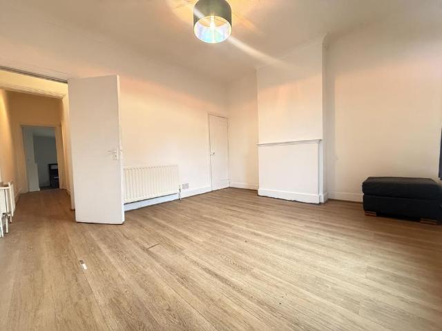 House for rent in Spring Park, Luton
