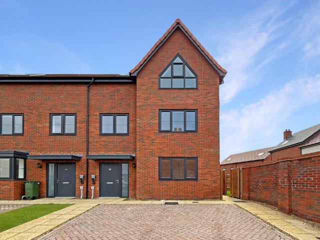 House for rent in Southcourt, Aylesbury